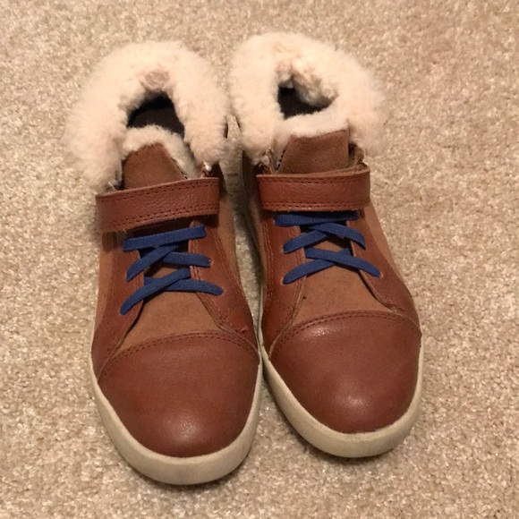 high top boy uggs